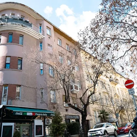 Lerissa Buda Residence Budapest Exterior photo