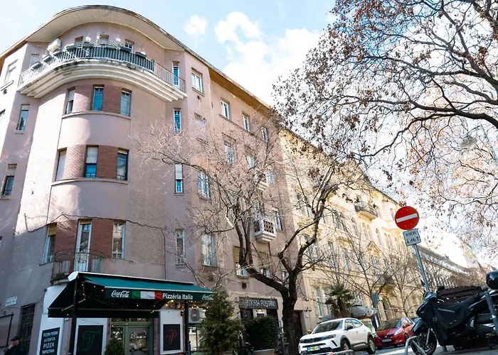 Lerissa Buda Residence